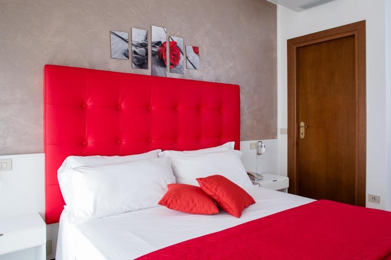 Hotel Picobello Pineta Лидо ди Йезоло Екстериор снимка